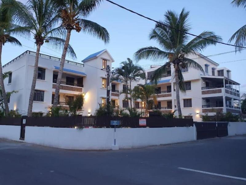 Sweet Beach Apt-Pool, Terrace, Ground Floor, Few Steps From Beach! Flic en Flac Exterior photo